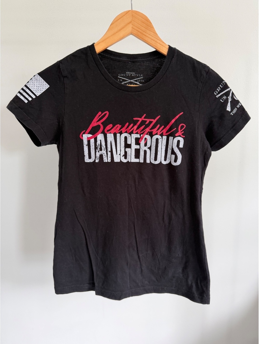 Grunt Style Women Small Beautiful & Dangerous Black Graphic Shirt American Flag